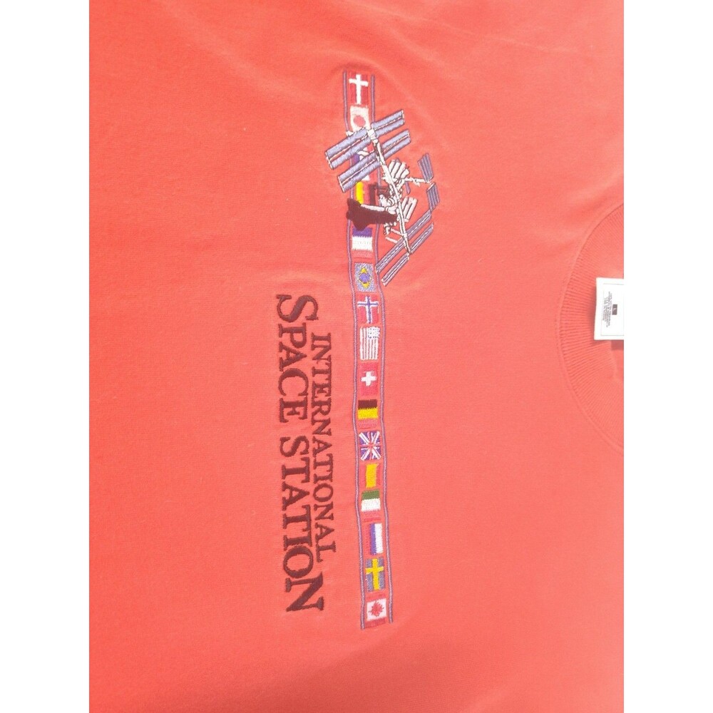 International Space Station Fruit of the Loom T-shirt Embroidered Red Size Large